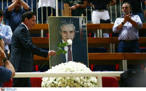 Πασκουάλ: &quot;Να τιμήσουμε τη μνήμη του Παύλου&quot;