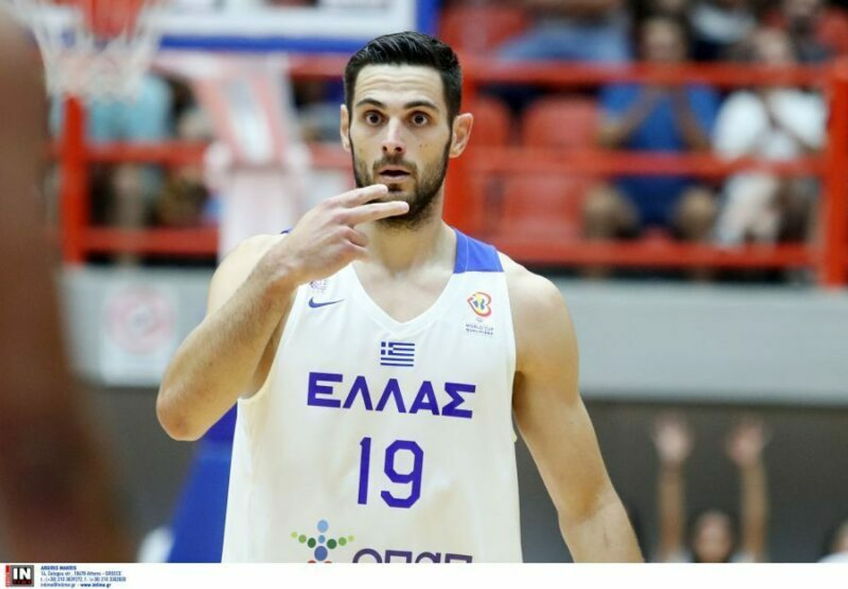 Παπαπέτρου: Να δώσουμε χαρά σε όλους τους Έλληνες
