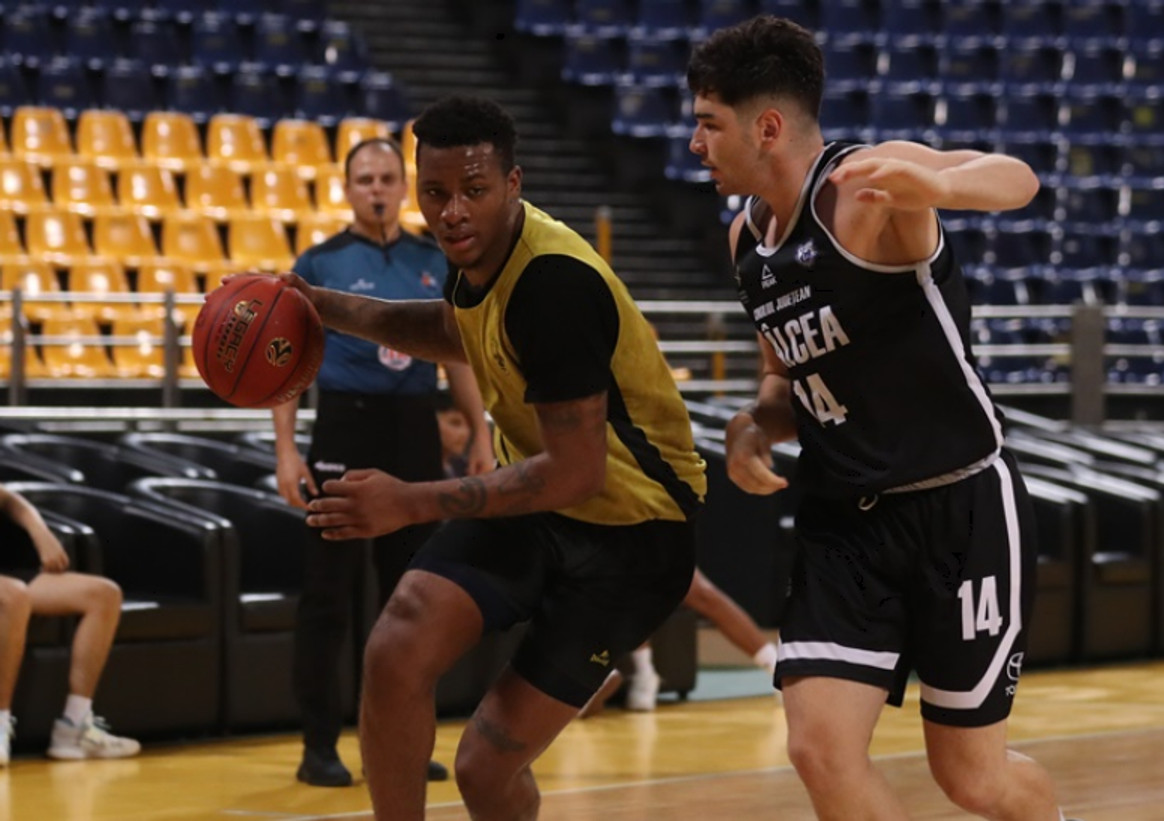 Άρης: Νίκη 70-63 επί της Βαλτσέα με πολλές απουσίες (pics)