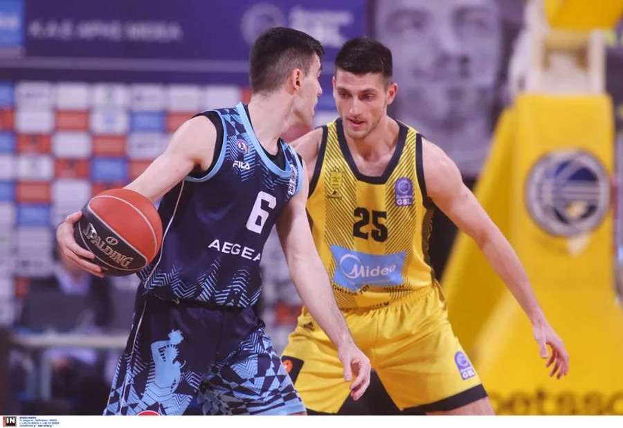Έτσι πέρασε ο Κολοσσός από το &quot;Nick Galis Hall&quot; (vid)