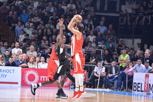 Η Παρτιζάν 70-67 και 1-1 με Ερυθρό Αστέρα που είχε πρώτο σκόρερ τον Περπέρογλου