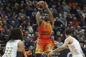 Βαλένθια-Μπάγερν Μονάχου 82-73: Παραμένει στο κόλπο για τα play offs (vid)