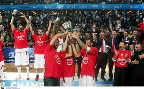 Ολυμπιακός: Το έπος της Πόλης το 2012 (pics &amp; vids)