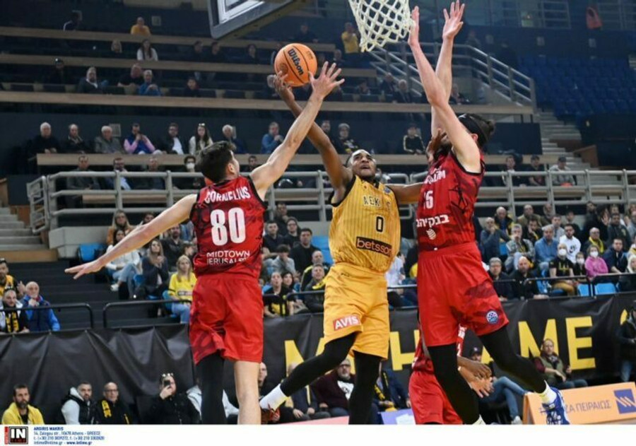 AEK-Χάποελ Ιερουσαλήμ: Προβάδισμα με τα τρίποντα Φλιώνη-Λεμάρ (video)