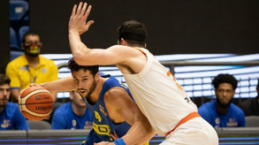 Ανανέωσε για 2+1 χρόνια με τον Άντζελο Καλοΐάρο η Μακάμπι Τελ Αβίβ