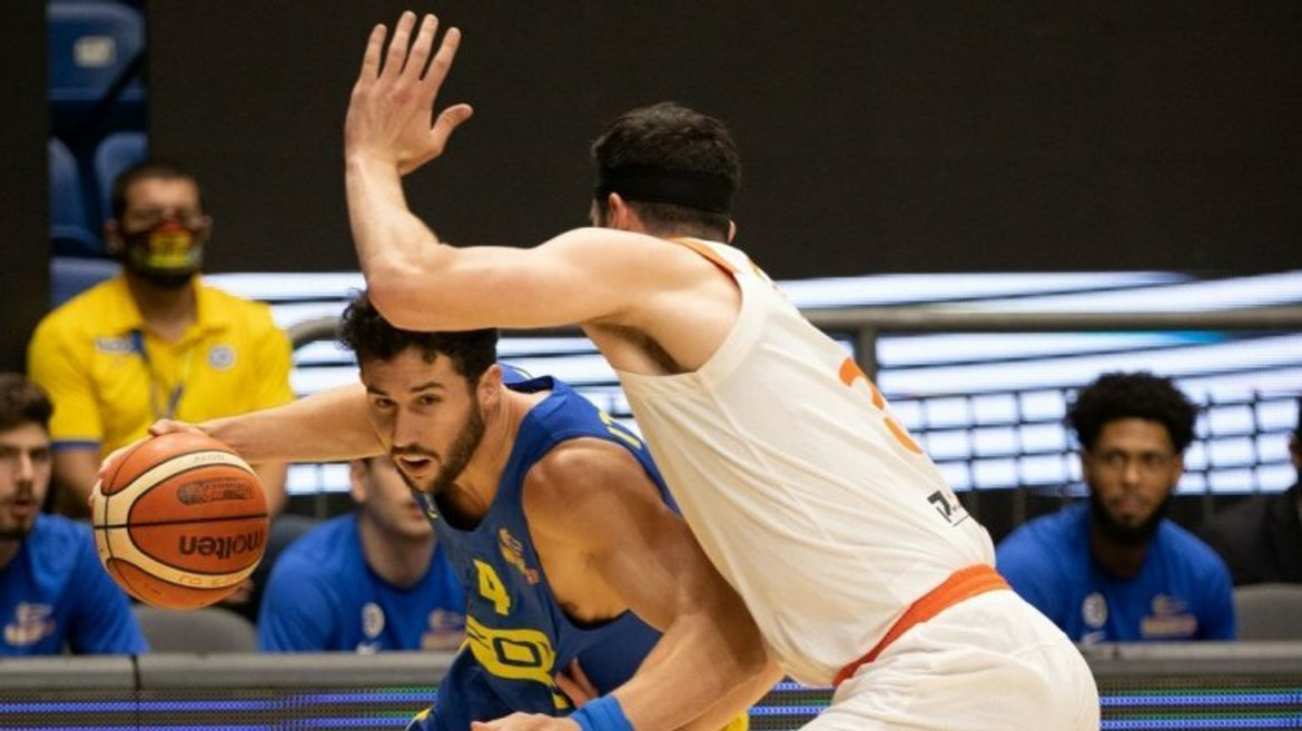 Ανανέωσε για 2+1 χρόνια με τον Άντζελο Καλοΐάρο η Μακάμπι Τελ Αβίβ