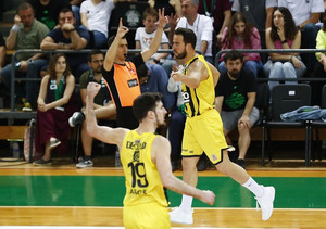 Στον τελικό η Φενέρμπαχτσε, αλλά χτύπησε ο Γκούντουριτς (vids)