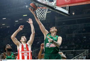 Τέταρτη σερί νίκη και σταθερά 4ος ο Παναθηναϊκός, 82-65 τον Ερυθρό Αστέρα