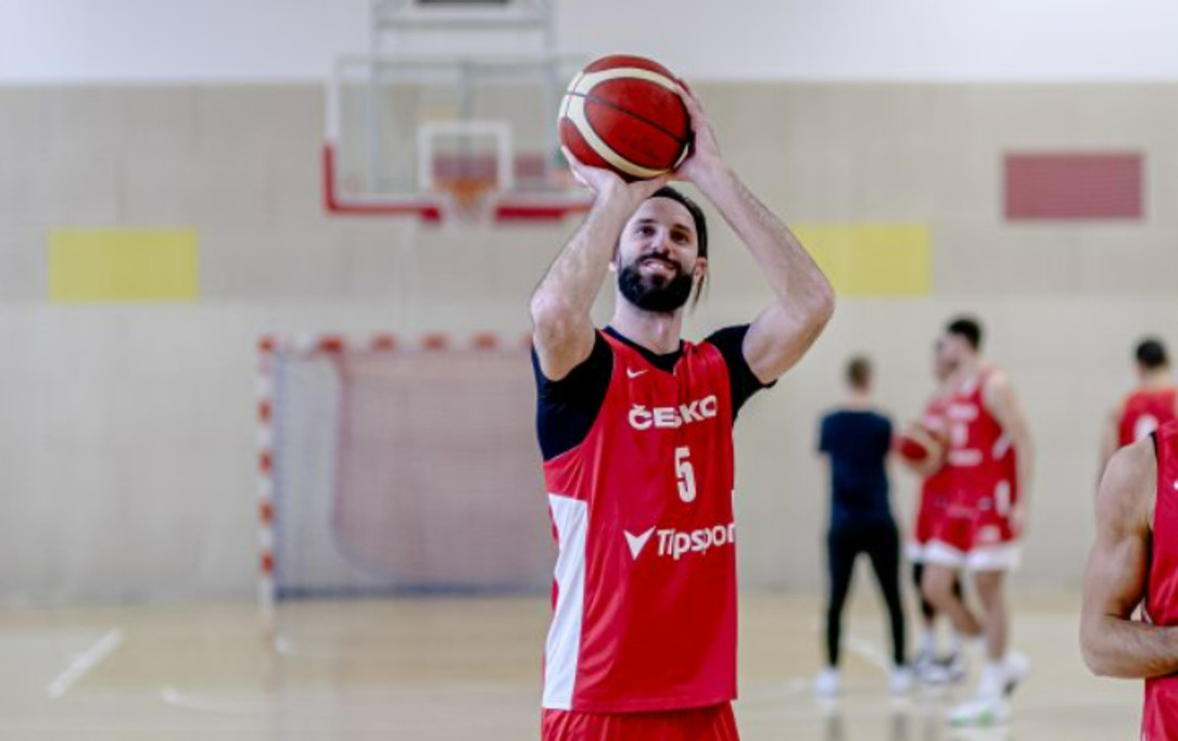 Χρούμπαν: &quot;Θέλουμε και μπορούμε να κερδίσουμε στην Ελλάδα&quot;