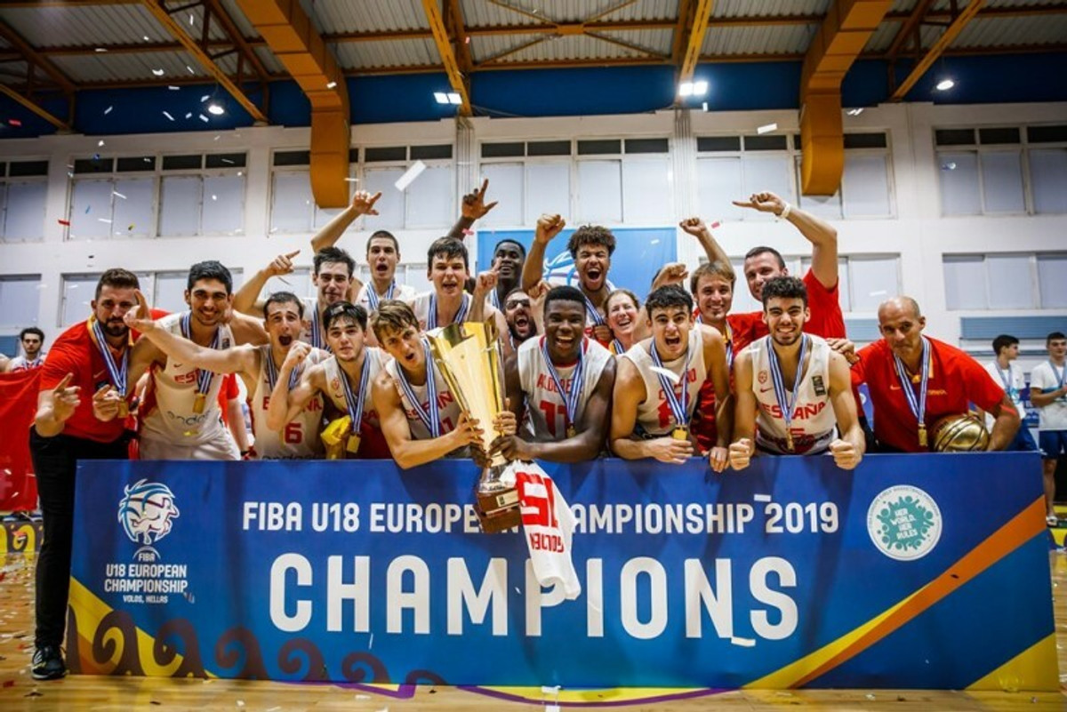 Με τη βοήθεια των διαιτητών, η Ισπανία &#039;&#039;λύγισε&#039;&#039; με 57-53 την Τουρκία και πήρε το χρυσό μετάλλιο! (pics)