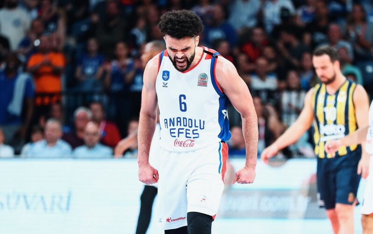 BSL: Στους τελικούς η Εφές, 87-78 τη Φενέρμπαχτσε (vids)