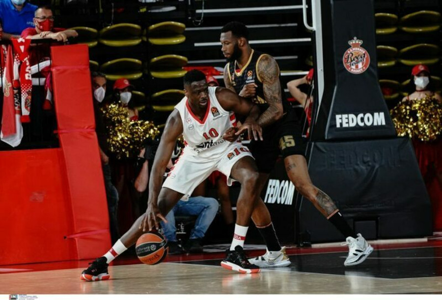 Με καρφώματα Φαλ και Παπανικολάου το Top-10 της EuroLeague (vid)