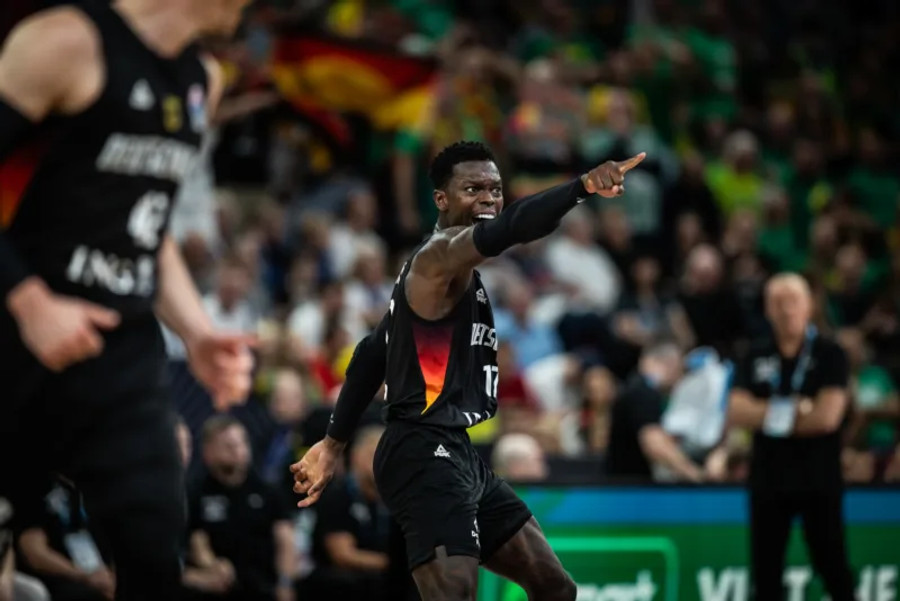 Άμεση αντίδραση FIBA-Λιθουανίας και αποβολή του ρατσιστή οπαδού!