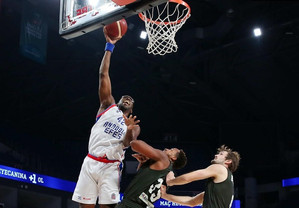 Εφές-Μπούρσασπορ 91-58: Άνετα στο 17-0