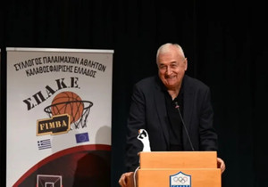 Σάκοτα: Βράβευση από τον ΣΠΑΚΕ για την προσφορά του στο ελληνικό μπάσκετ