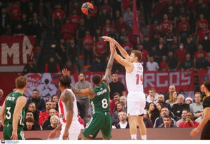 Ολυμπιακός-Παναθηναϊκός 68-66: &quot;Ερυθρόλευκο&quot; το ντέρμπι της λεπτομέρειας!