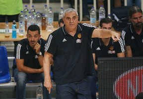 Πεδουλάκης: Χρειάζεται χρόνος για να δεθεί η ομάδα