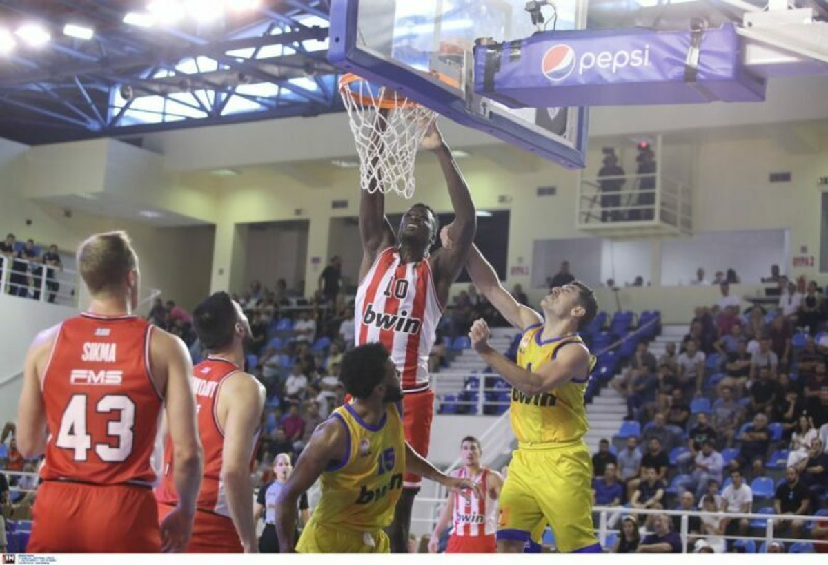 Περιστέρι-Ολυμπιακός: Η photo gallery του πρώτου ημιτελικού