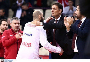 Αποθέωση για Μπαρτζώκα-Σπανούλη στο ΣΕΦ! (gallery)
