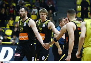 Η ΑΕΚ πέρασε από το Μαρούσι, 83-81 στη ματσάρα του Αγίου Θωμά (gallery &amp; vids)