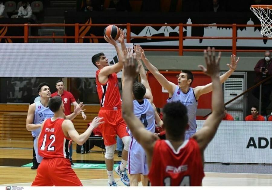 ANGT: Οι έφηβοι της Μπαρτσελόνα 84-59 τον Ολυμπιακό (pics)