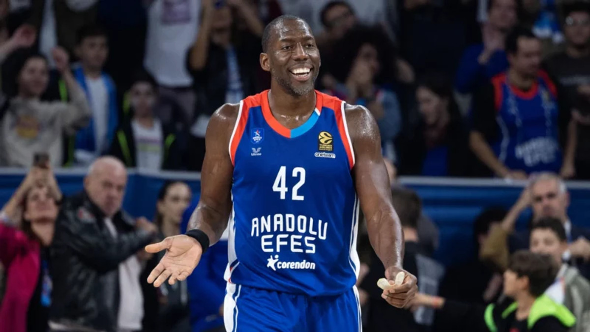 Στη Βίρτους Μπολόνια ο Μπράιαντ Ντάνστον (pic)