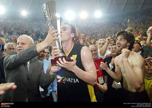 Αρης: Η κατάκτηση του Champions Cup σαν σήμερα το 2003! (pics &amp;vid)