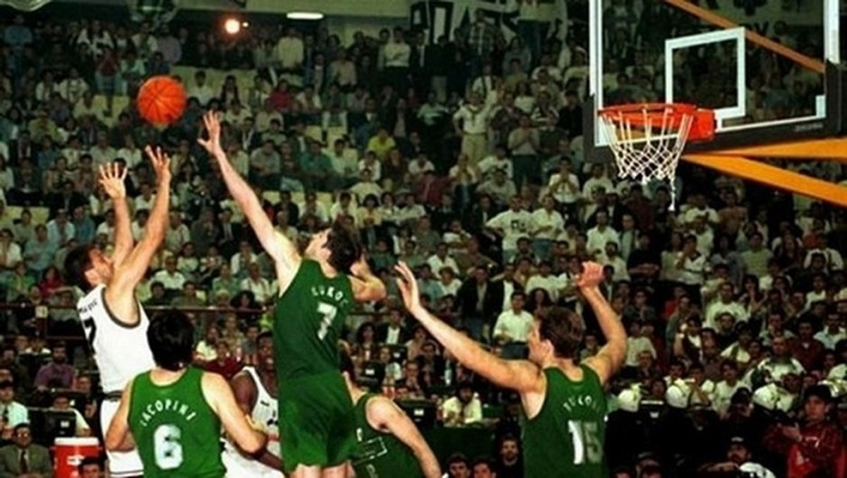 FINAL 4 1993: Η ευκαιρία του ΠΑΟΚ και οι... άθραυστες πορσελάνες! (pics &amp; vids)