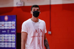 Η &quot;πρώτη&quot; του Ντίνου Μήτογλου με φανέλα Αρμάνι Μιλάνο (pic)
