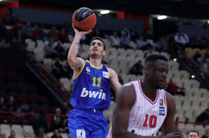 Πουλιανίτης: &quot;Να αντιδράσουμε σωστά μετά την ήττα από τον Ολυμπιακό&quot;