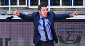 Πρίφτης: &quot;Να κλείσουμε θετικά τη σεζόν, δύσκολα με Ολυμπιακό ο Γιόβιτς&quot;