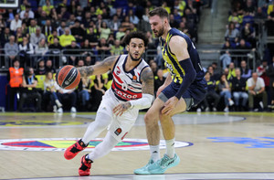 Μεγάλο &quot;διπλό&quot; για την Μπασκόνια στην Πόλη, 76-70 τη Φενέρμπαχτσε (vid)