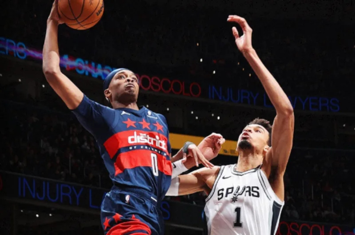 NBA Top-10: Ο Κουλιμπαλί έκανε πόστερ τον Γουεμπανιάμα! (vid)