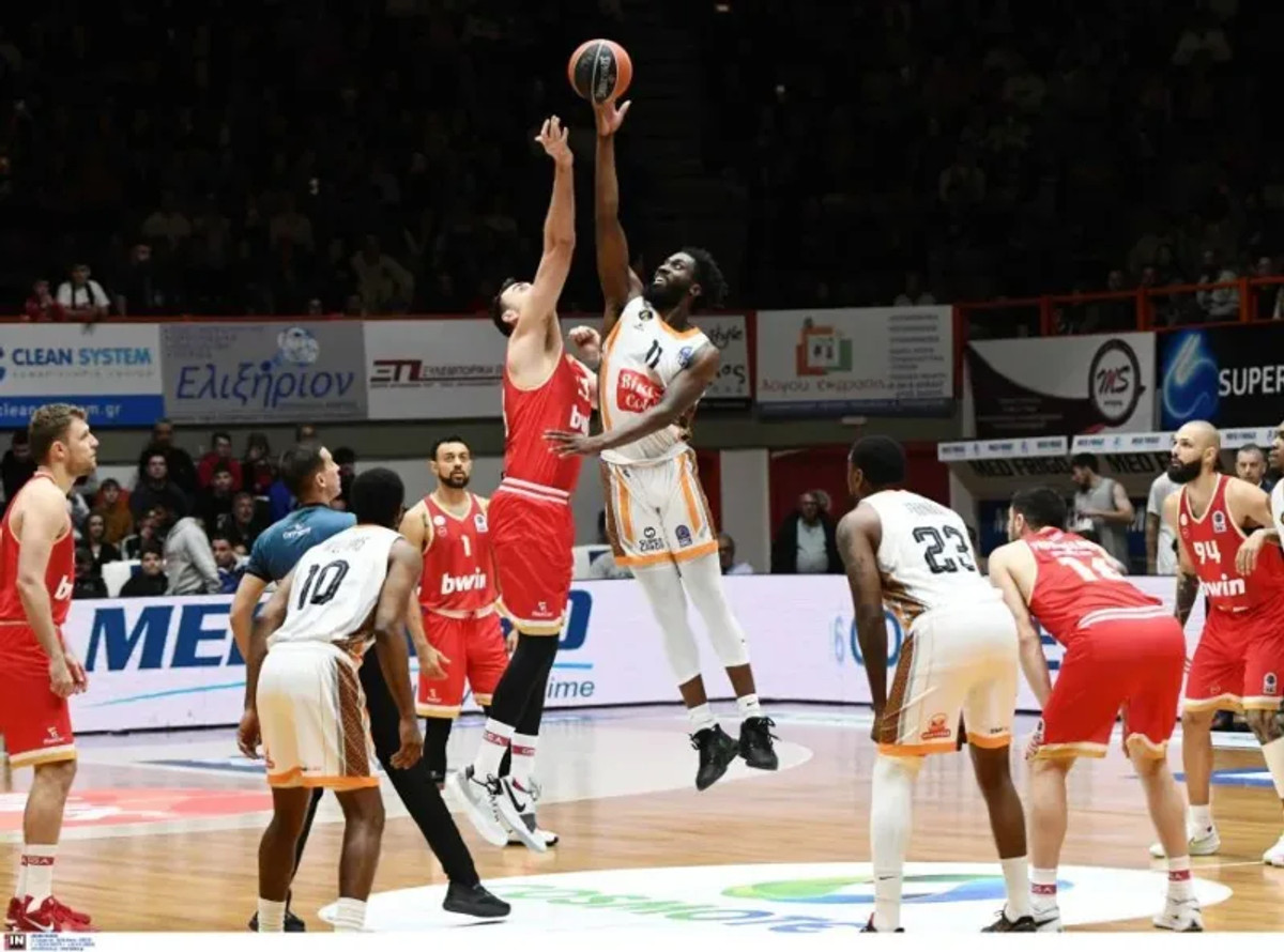 Live: Προμηθέας Βίκος Cola-Ολυμπιακός 74-77 (τελικό)