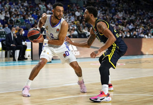 Ρεάλ Μαδρίτης-Φενέρμπαχτσε 70-69: Με γαλλικό αέρα η νίκη στο τέλος για τη Ρεάλ