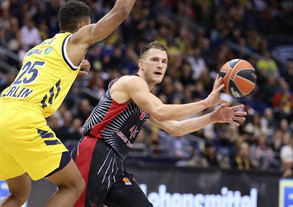 Άλμπα Βερολίνου-Αρμάνι Μιλάνο 78-81: 4η νίκη με Νέντοβιτς-Σέρχιο (video)