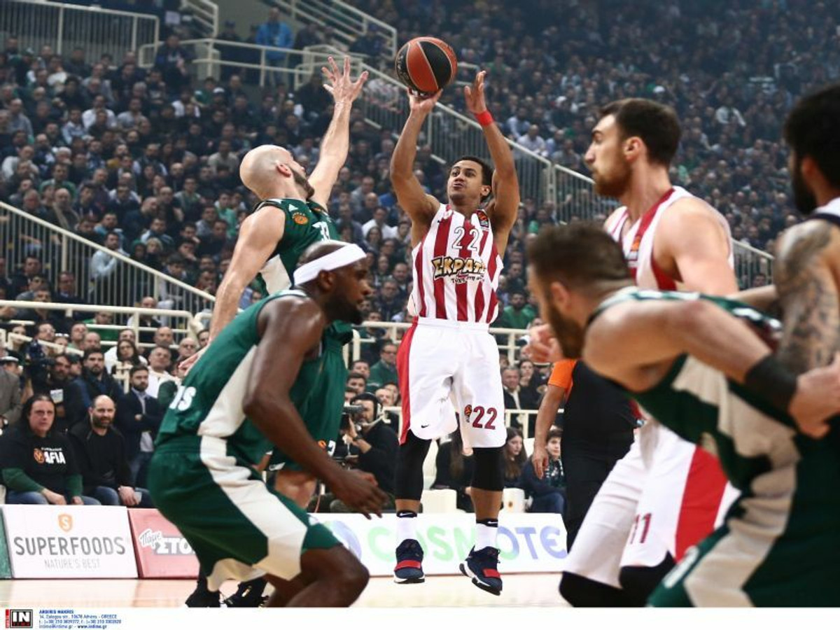 Το ρεκόρ του Ρόμπερτς από τη γραμμή των βολών