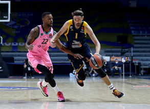 EuroLeague: Ο Αλεξέι Σβεντ κατέκτησε το τρόπαιο &quot;Αλφόνσο Φορντ&quot; (vid)