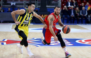 ΤΣΣΚΑ Μόσχας-Φενέρμπαχτσε 88-70: Τζέιμς και Στρέλνιεκς εκτέλεσαν τη Φενέρμπαχτσε (vids)