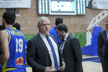 Μανωλόπουλος: &quot;Το παιχνίδι χάθηκε στο πρώτο ημίχρονο&quot;