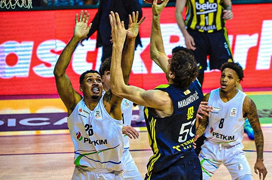 BSL: Ήττα-σοκ για Φενέρμπαχτσε, το... χρέος της η Εφές (vids)