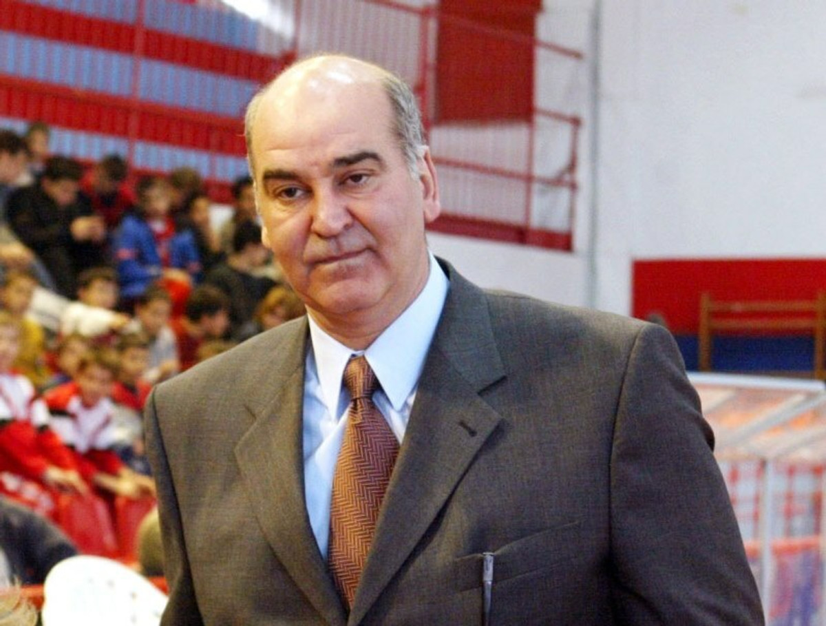Πανιώνιος: Θλίψη για την απώλεια του Λάκη Τσικίμη (pic)
