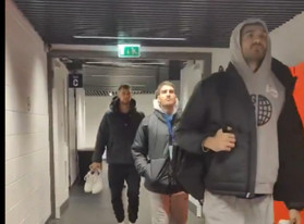 Η άφιξη της Εθνικής στην Copper Box Arena (vid)