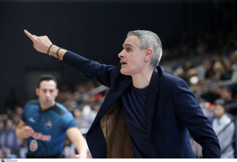 Καστρίτης: "Αυτή δεν είναι η κανονική σύνθεση της ομάδας μας" (vid)