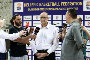 Β. Λιόλιος: &quot;Το ήθελαν πολύ όλοι να είναι στην Εθνική ομάδα&quot; (vid)