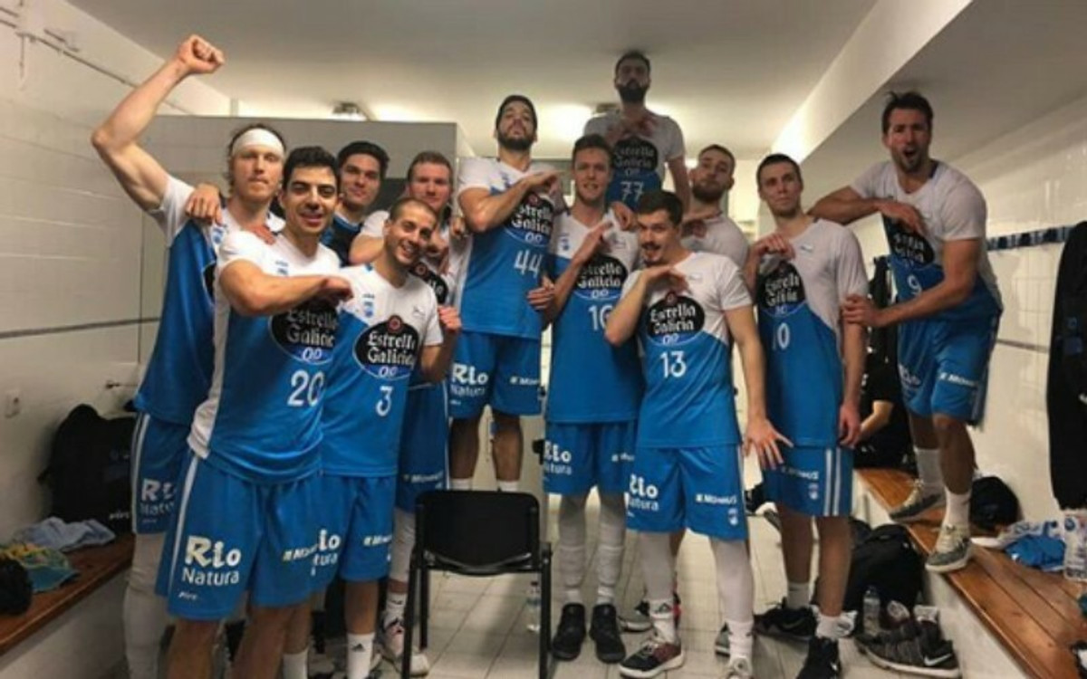 &quot;Όπαααα&quot; από τον Βασιλειάδη στα αποδυτήρια της Ομπραντόιρο! (pic)