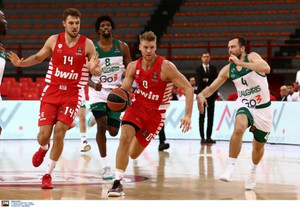 EuroLeague Top-10: Με Παπαπέτρου και Γουόκαπ οι κορυφαίες τάπες του Οκτώβρη (vid)