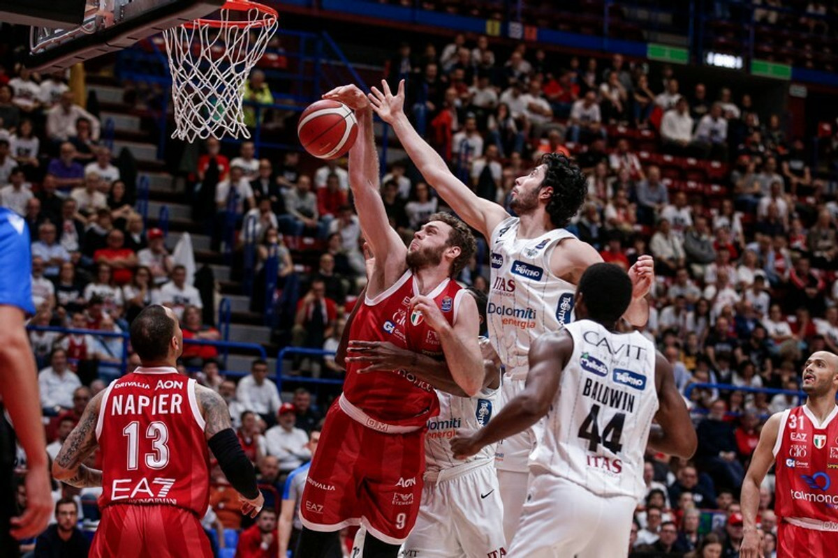 Lega Basket: Στα ημιτελικά η Μιλάνο, 87-69 την Τρέντο (vid)