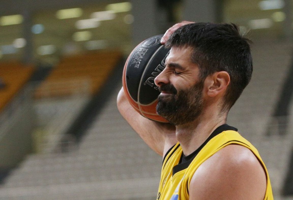 Το ευχαριστώ του Ντούσαν Σάκοτα στον κόσμο (pic)