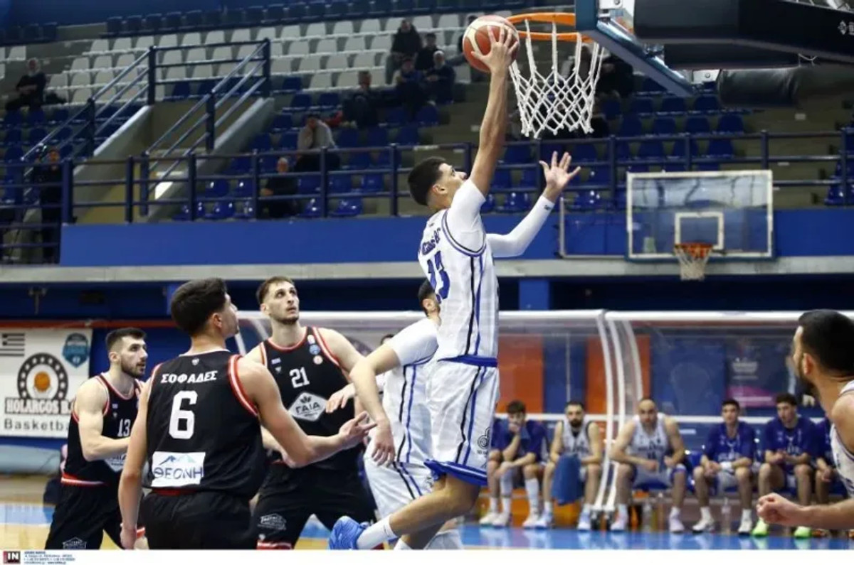 Ο Χολαργός 93-82 και 1-1 με Σοφάδες, στους τελικούς ο Εθνικός Λ. 93-72 στην Κυψέλη (galleries)